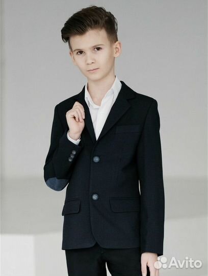 Новый пиджак на мальчика