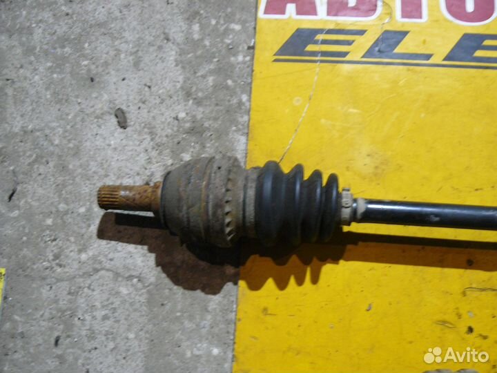 Приводной вал 1,6л для Opel Vectra B