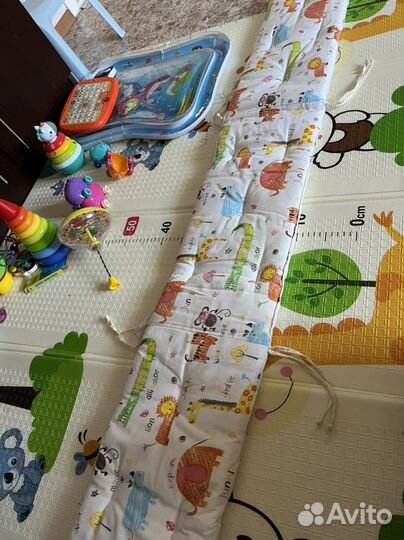 Бортики на детскую кроватку