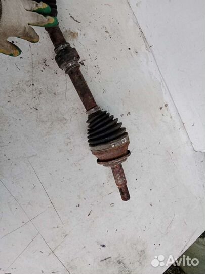 Привод левый Toyota Camry V70