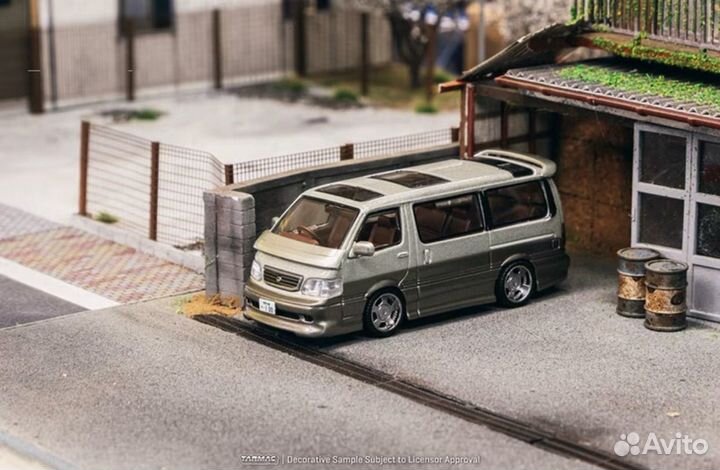 Tarmac 1 64 Toyota Hiace