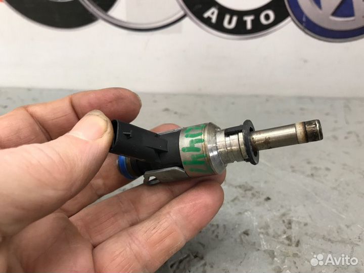Форсунка инжекторная Audi A6 С7 cgwb 2011