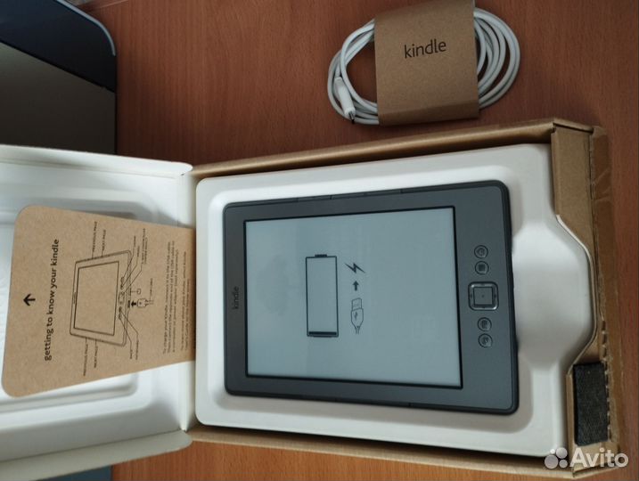 Электронная книга Amazon Kindle 4