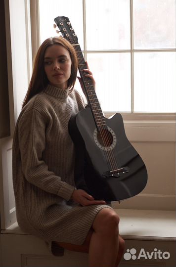 Гитара новая