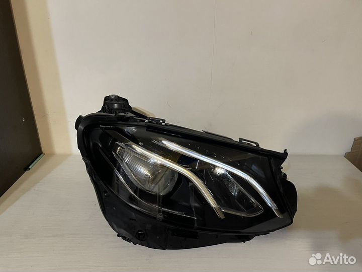 Фара mercedes W213