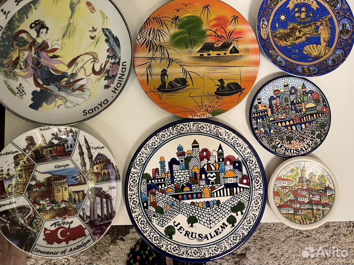 Настенная тарелка