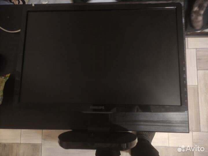 Монитор philips 22