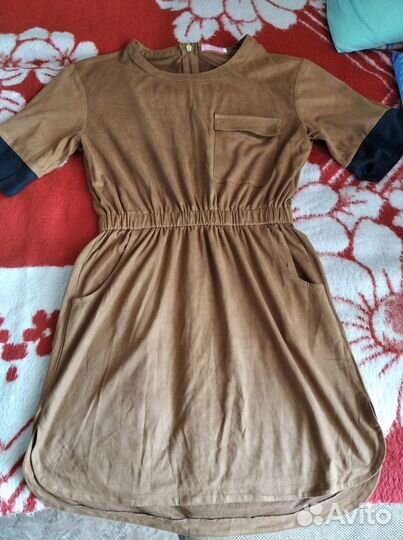 Женская одежда (платье, юбка, блузка)