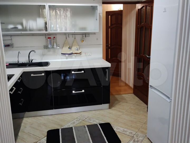 3-к. квартира, 95 м², 1/5 эт.