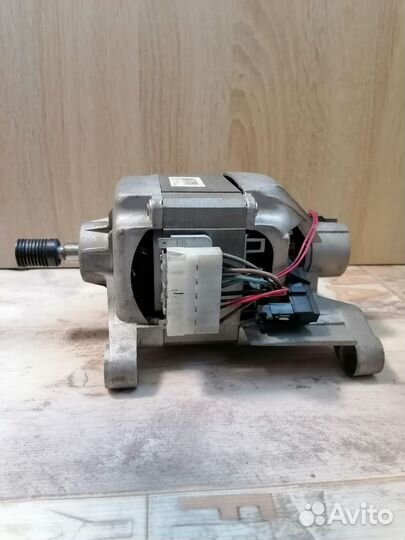 Двигататель от стиральной машины mcc 52/64