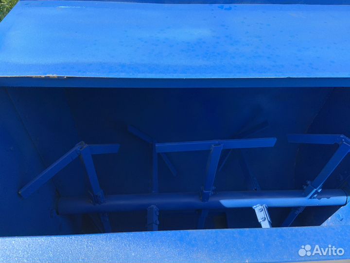 Смешиватель комбикормов, смеситель кормов