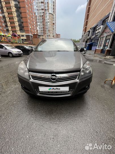 Opel Astra 1.8 AT, 2011, 87 000 км