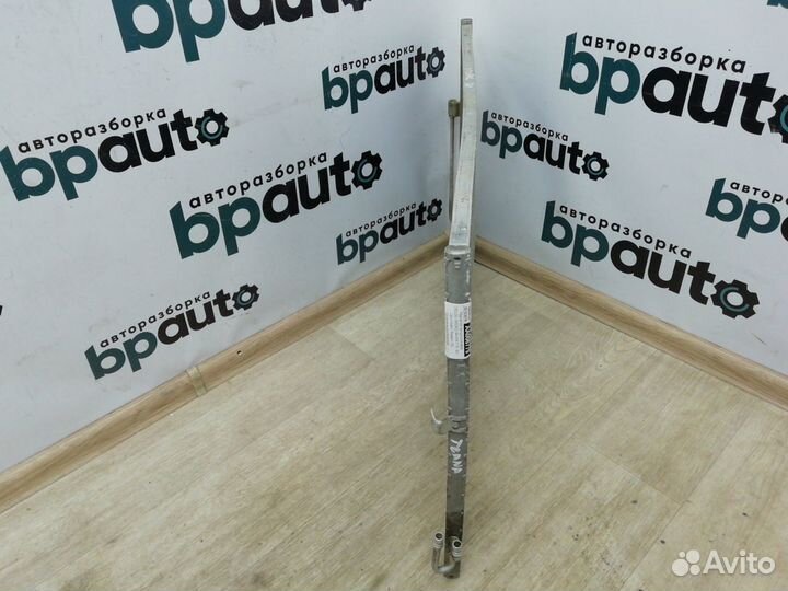 Радиатор кондиционера 92100-JN00A Nissan Teana 32