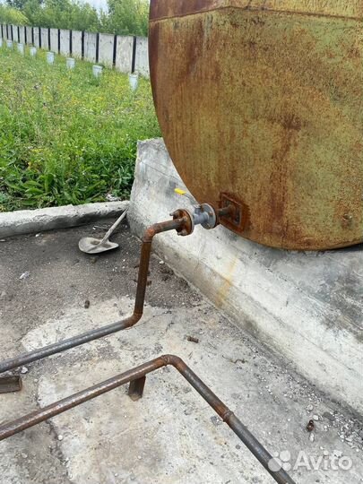 Емкости под гсм