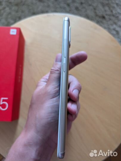 Xiaomi Redmi Note 5, 4/64 ГБ