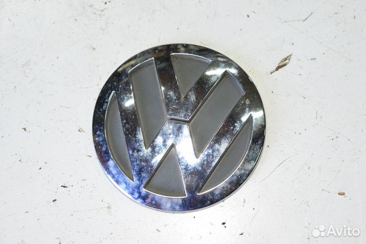 Эмблема VW Touareg