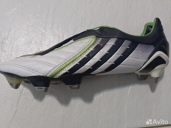 Футбольные бутсы 42 размер adidas