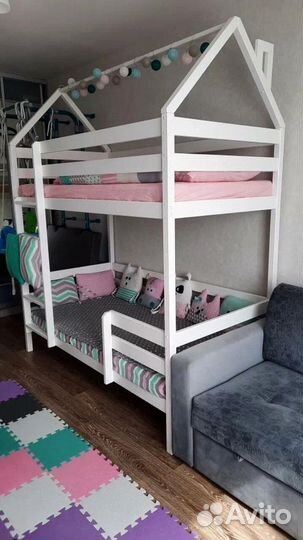 Детская кровать с бортиком / детская кроватка