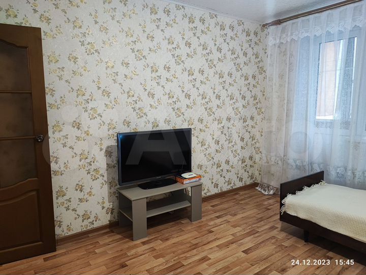 1-к. квартира, 38 м², 1/9 эт.