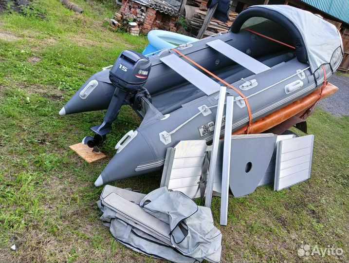 Продам лодку с мотором