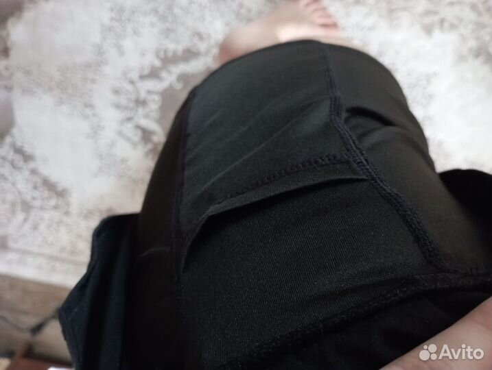 Одежда женская(топы,футболка,шорты)