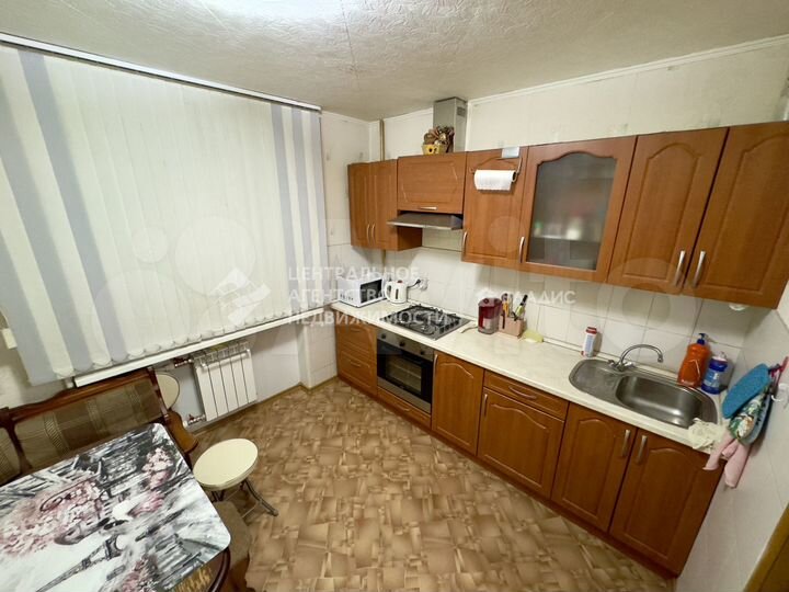 2-к. квартира, 60 м², 1/7 эт.