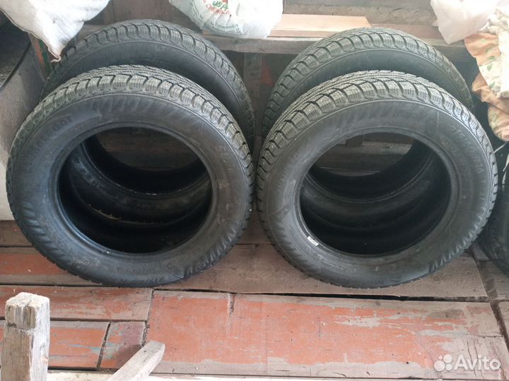 Зимняя резина 215 60 р 16