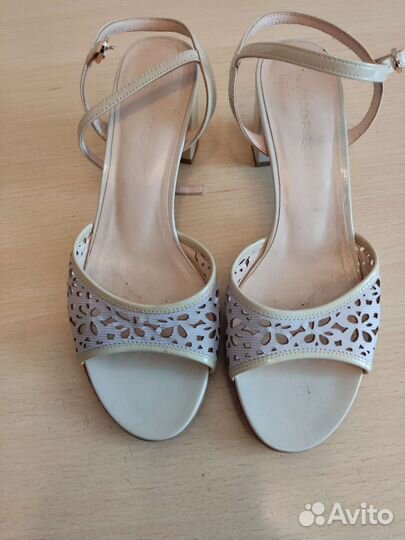 Босоножки женские 37 размер