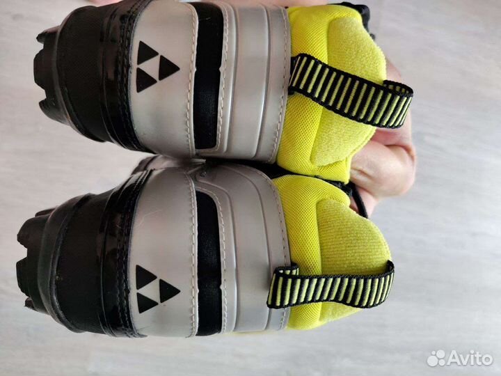 Детские лыжные ботинки fischer 37размер