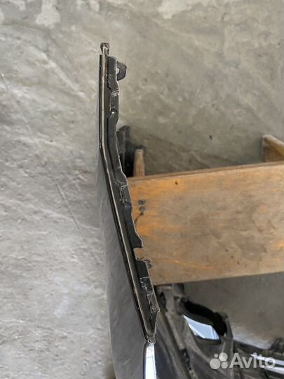 Пердный бампер на camry 70