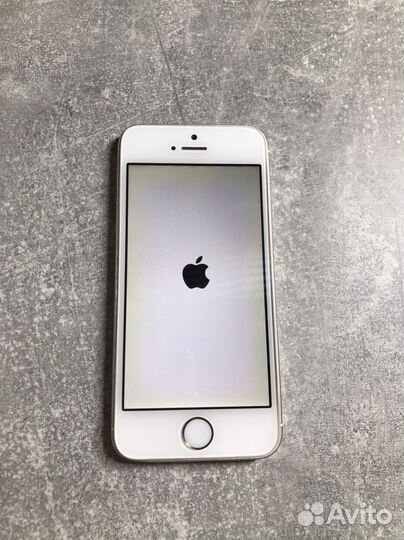 Смартфон Apple iPhone 5S Gold на запчапсти