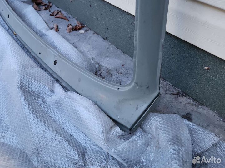 Передняя лобовая рамка