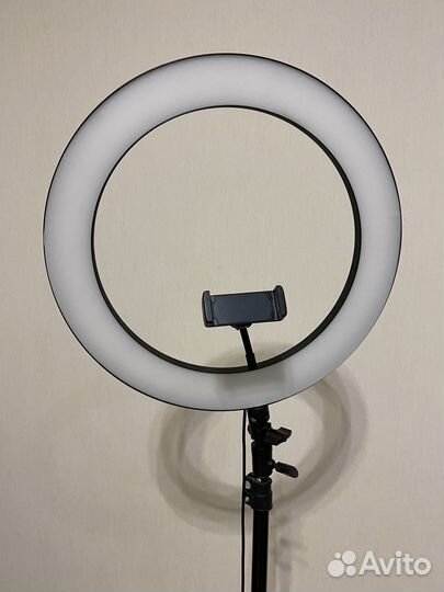 Кольцевая лампа 36 см