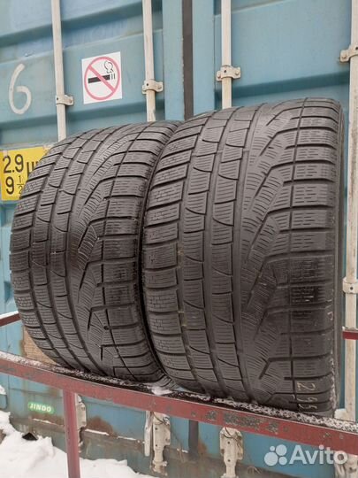 Pirelli Winter Sottozero II 295/35 R18