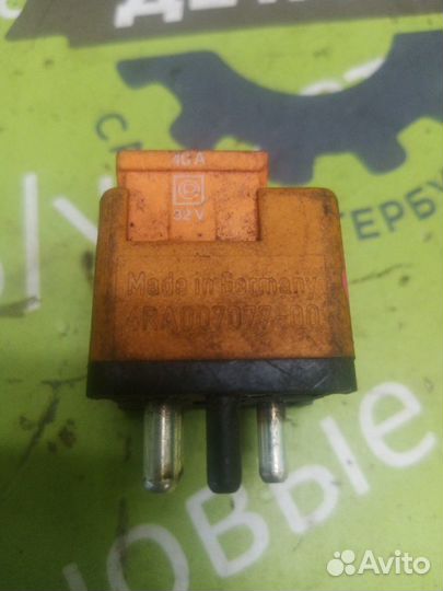 Реле Mercedes-Benz 190 W201 M102 1992Г.в