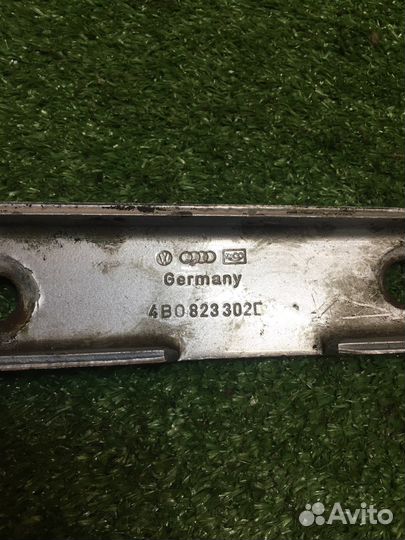 Петля капота audi а6с5 правая