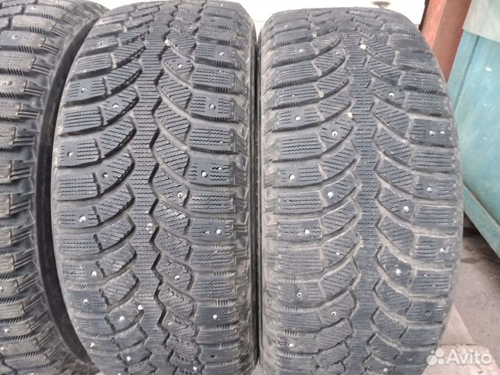 Bridgestone Blizzak Spike-01 195/55 R15