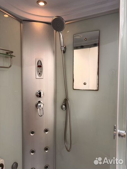 Душевая кабина 90х90 угловая