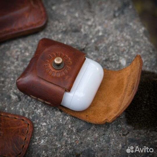 Кожаный чехол для airpods ручной работы