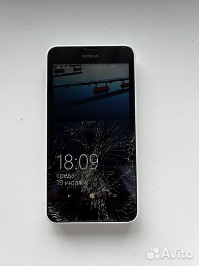 Телефон Nokia lumia 630
