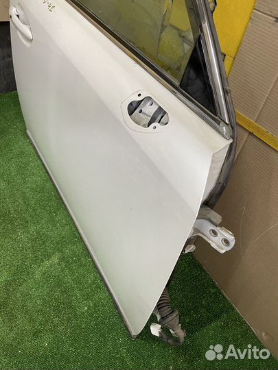 Дверь передняя правая Lexus IS250 GSE20