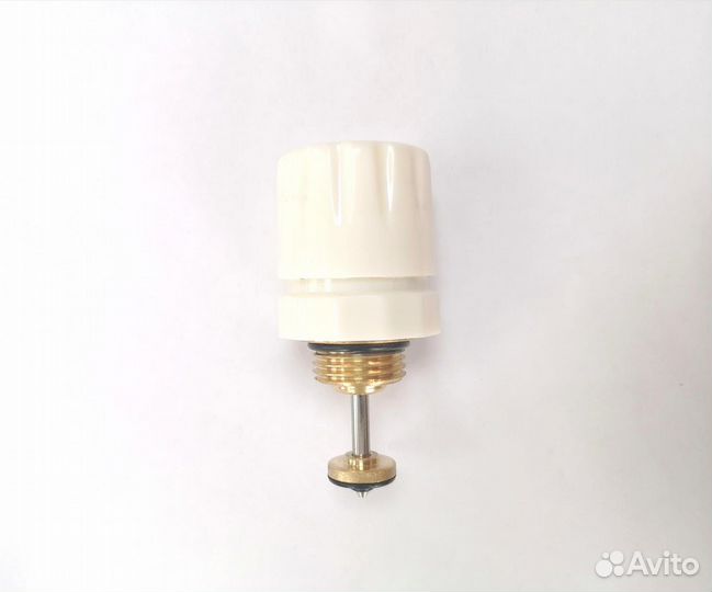 Клапан регулировочный с переходным ниппелем на под