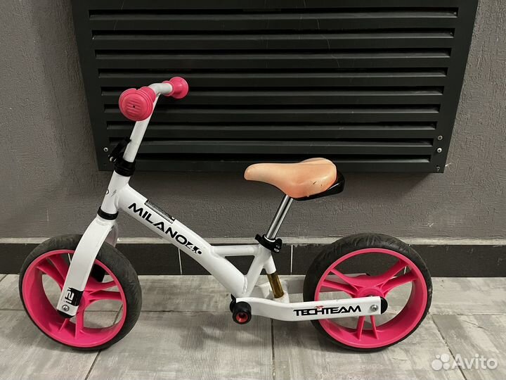 Самокат трехколесный, беговел