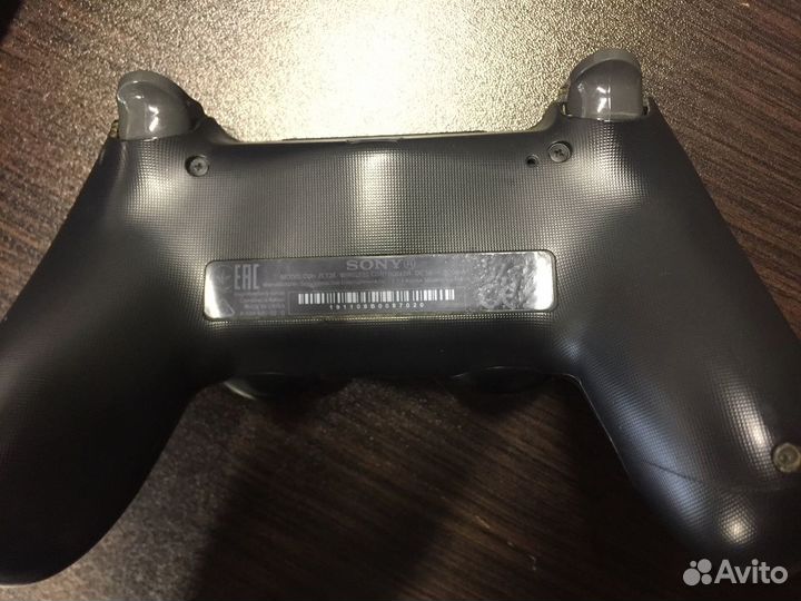 Sony playstation 4 PRO 1tb