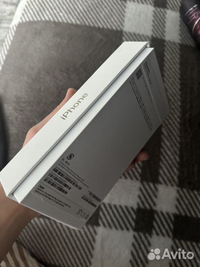 Коробка от iPhone 15 pro