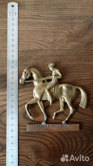 Плакетка наградная. Дерби 1949год. Конь. Бронза