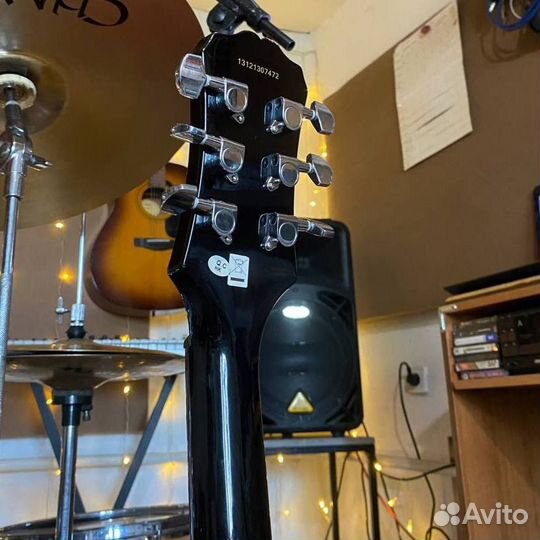 Электрогитара Epiphone les paul 100
