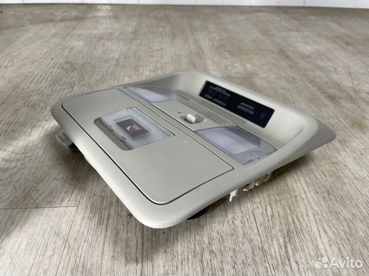 Фонарь подсветки салона передний Mitsubishi