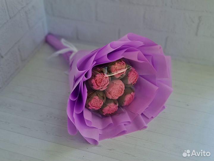 Букет из шоколадных цветов