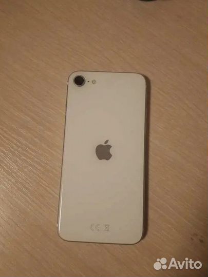 iPhone SE, 64 ГБ
